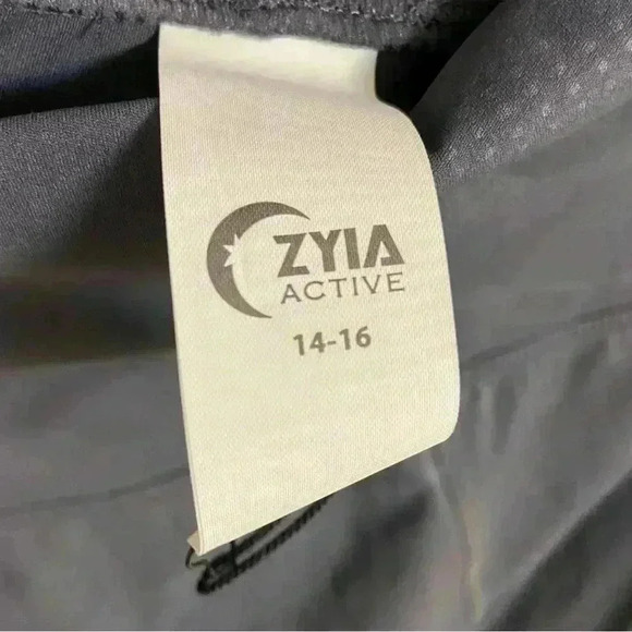 ZYIA active grey battleship camo high rise‎ leggings Sz 14/16. NWT - Picture 4 of 5